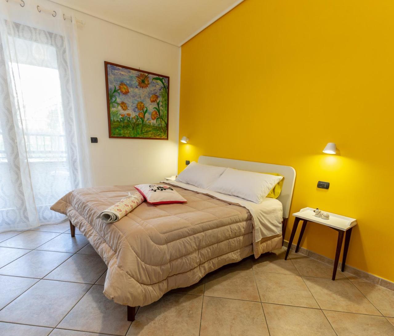 Ohana Bed And Breakfast Castellammare di Stabia Bagian luar foto