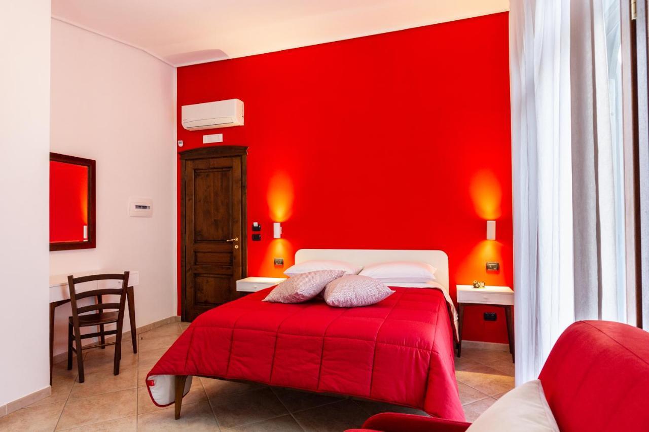 Ohana Bed And Breakfast Castellammare di Stabia Bagian luar foto