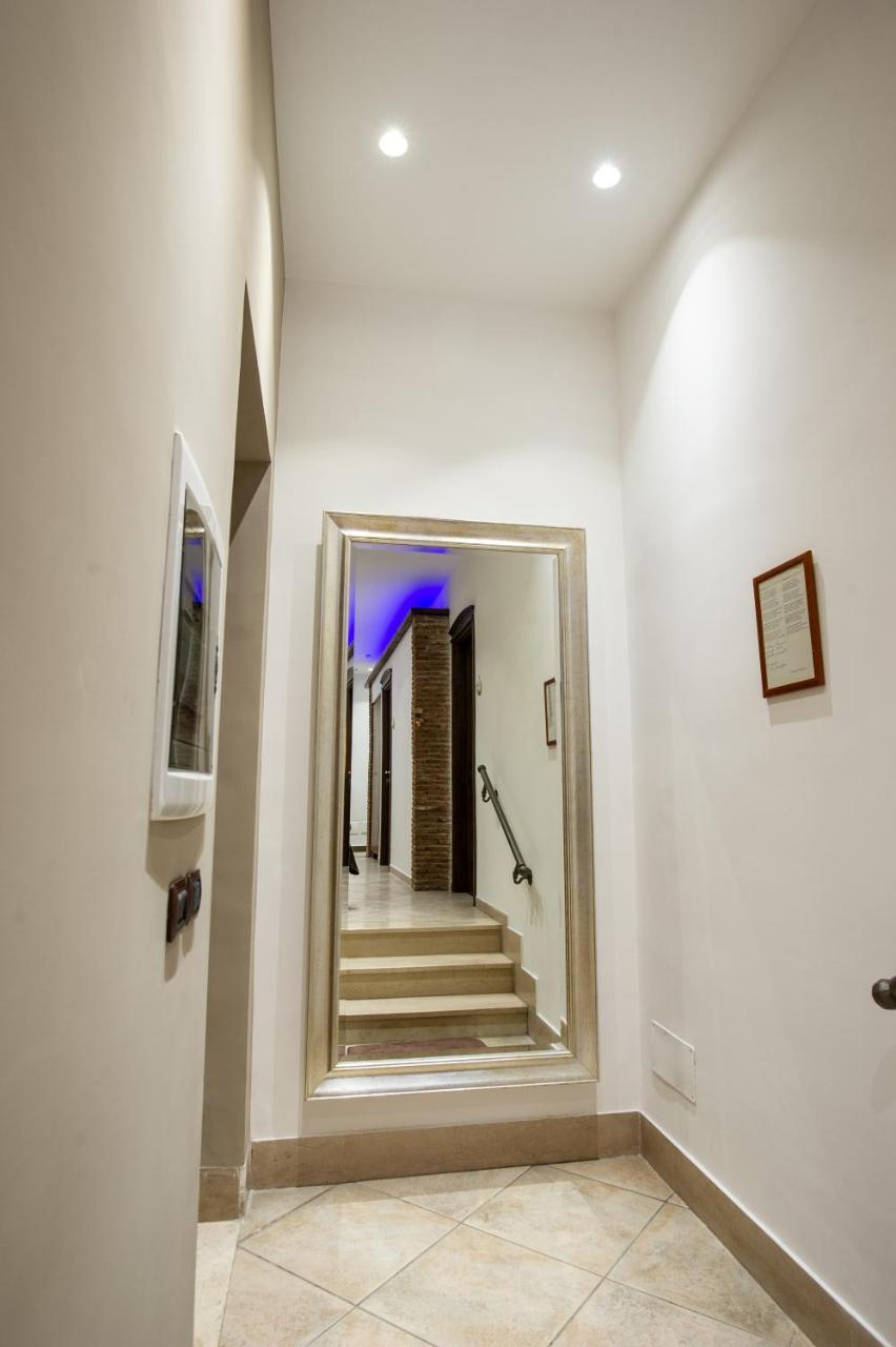 Ohana Bed And Breakfast Castellammare di Stabia Bagian luar foto
